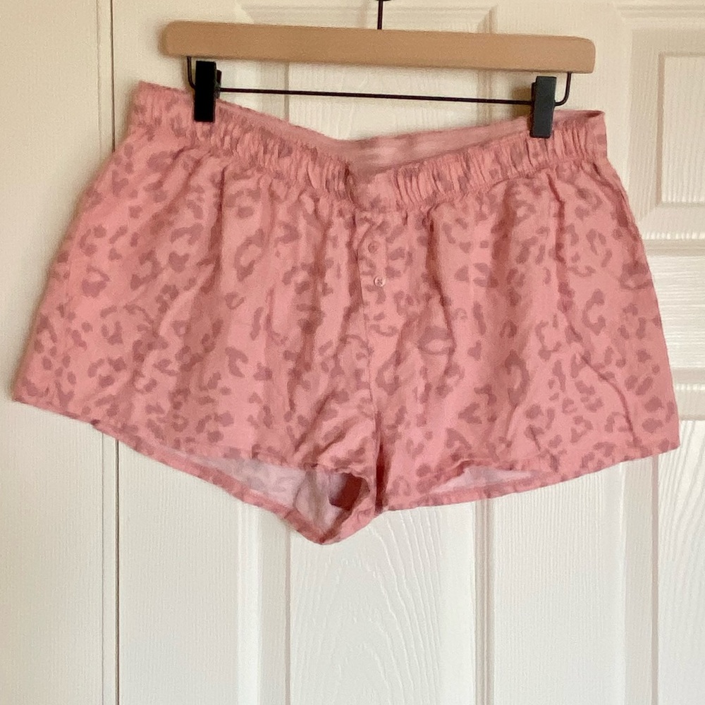 Colsie sleep shorts pink leopard women’s large loungewear worn 1x